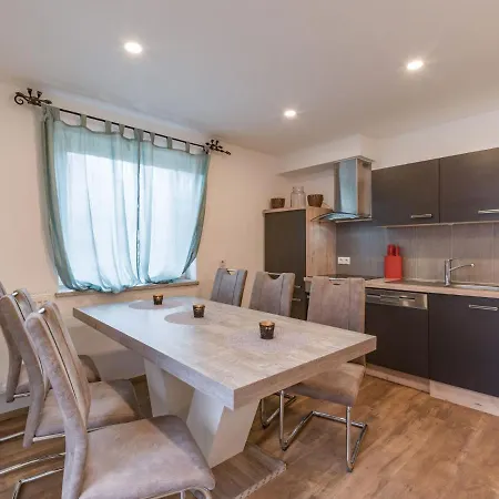 Σπίτι διακοπών In Near Hochzillertal Area Fügen