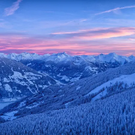 Feriehus In Near Hochzillertal Area Fügen